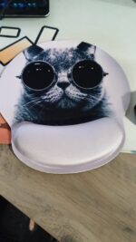 Muismat met polssteun, ergonomische polssteun van traagschuim, antislip rubberen basis voor computer en kantoor 25x23 kat met bril - Afbeelding 2