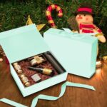 Cadeaudoos - GEWELDIGE SET - DOOS + TASSE - TIFFANY BLAUW - 26*19*8 CM - 32*11.5*28 CM - Gelamineerd Karton - mit LINT - Vouwdoos - Verpakking - Afbeelding 7