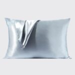 Kitsch Satin Pillowcase - Haze Blue - Satijnen Kussensloop - Haar- & Huidvriendelijk - Luxe Slaapcomfort - Afbeelding 3