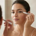 IL Makiage - Black Card Liquid Eyeliner Ultra-Black Waterproof Liner - Afbeelding 2